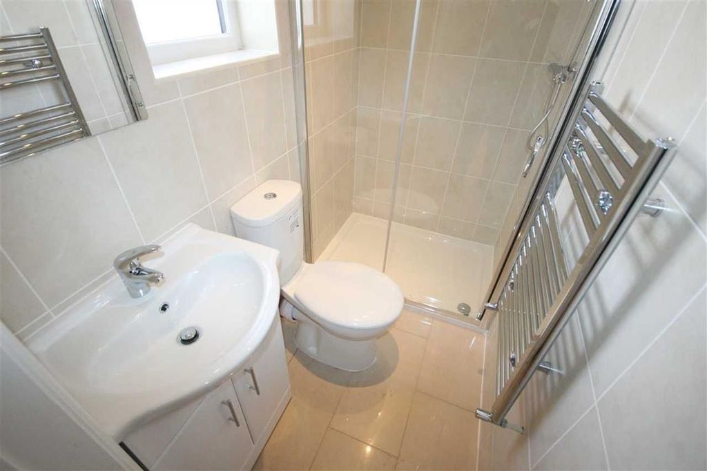 Property photo 3 of 3