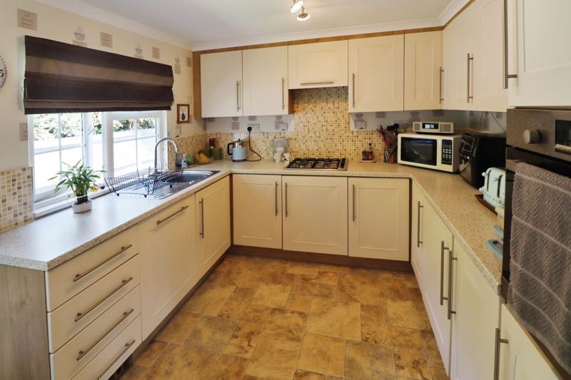 Property photo 2 of 20 Flagship Park