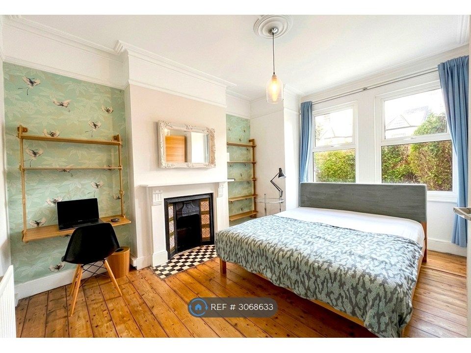 Property photo 2 of 8