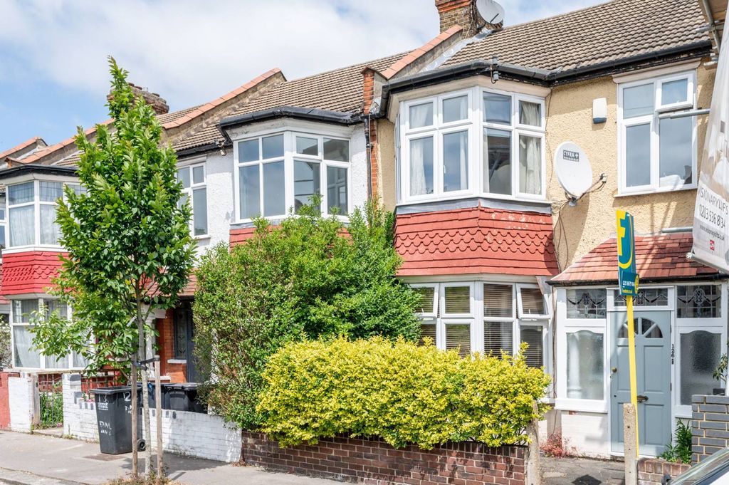 Property photo 1 of 11