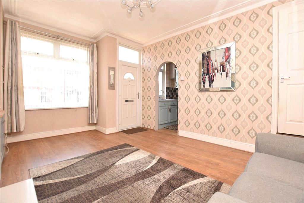 Property photo 3 of 10 Picture No. 25