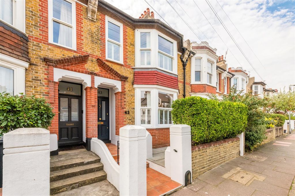 Property photo 1 of 36 43 Compton Road-31.Jpg