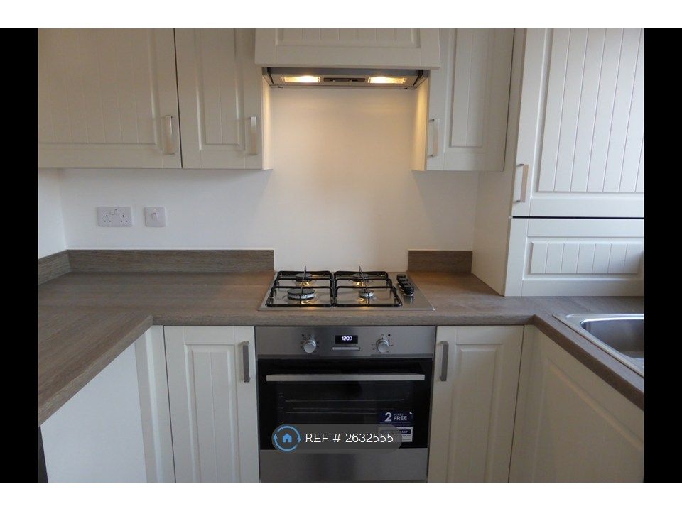 Property photo 2 of 17 Kitchen