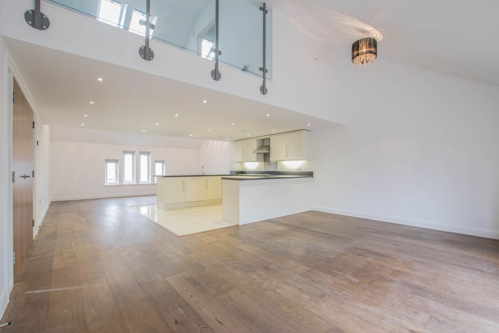 Property photo 1 of 25