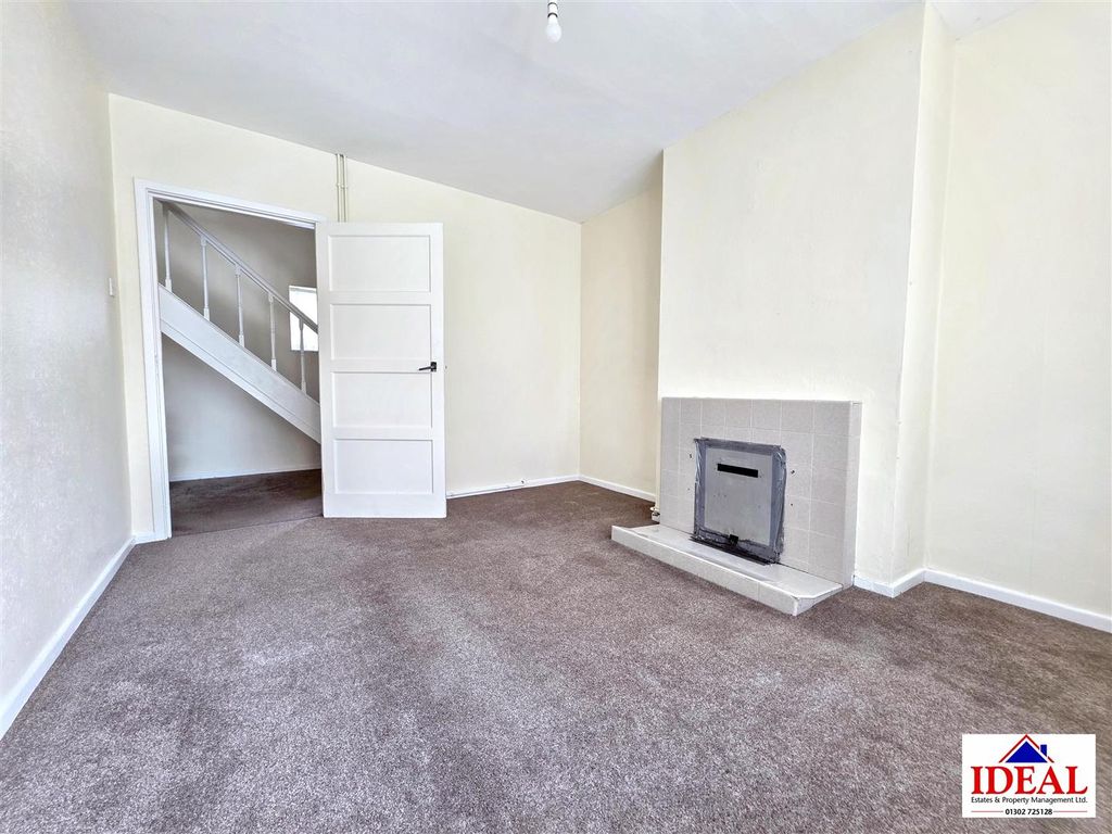 Property photo 3 of 14 1000043433.Jpg