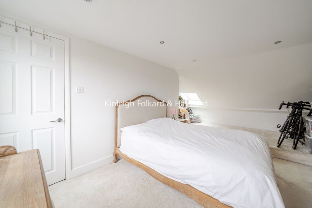 Property photo 3 of 9 Picture No. 17