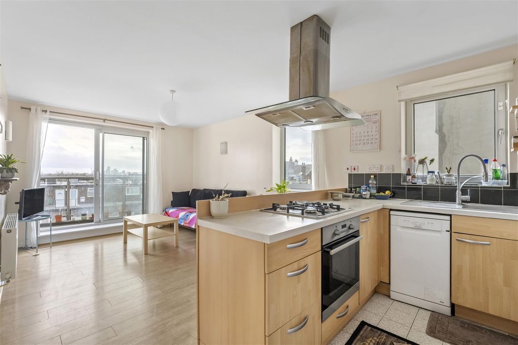 Property photo 1 of 11 05.Jpg