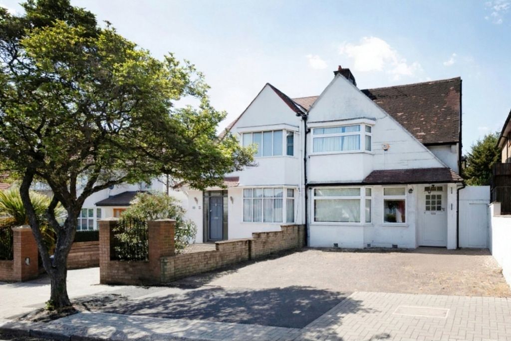 Property photo 1 of 15 4960012