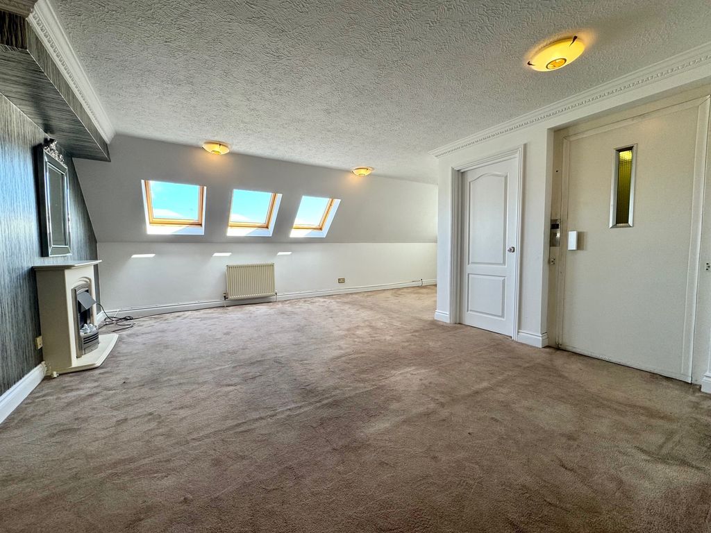 Property photo 2 of 14 Living Room