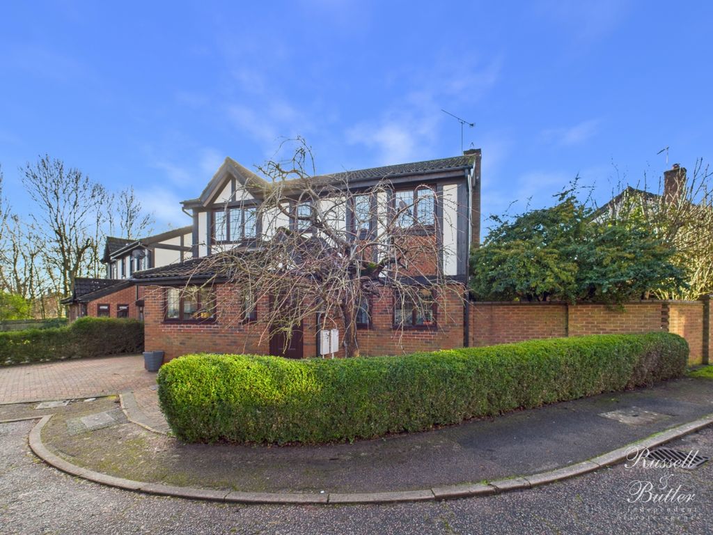 Property photo 1 of 16 Cam02127G0-Pr0372-Still016