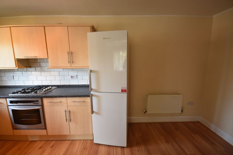 Property photo 3 of 6 Kitchen