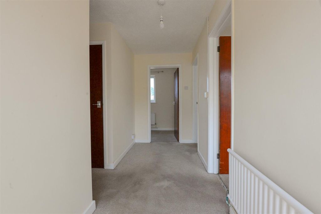 Property photo 2 of 20 Hall 1.Jpg