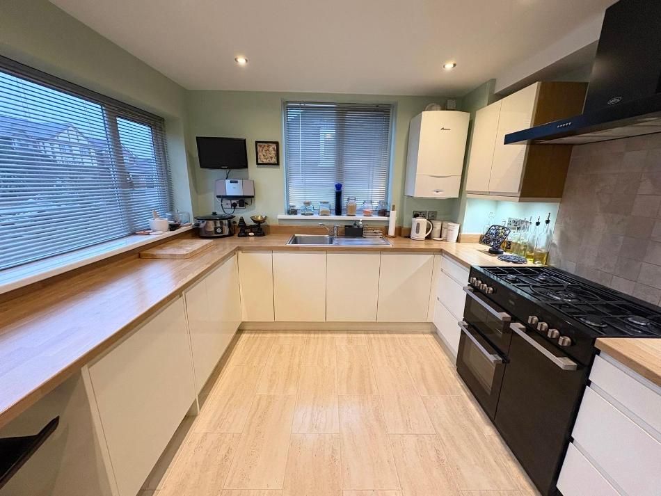 Property photo 3 of 29 Ubwr4051