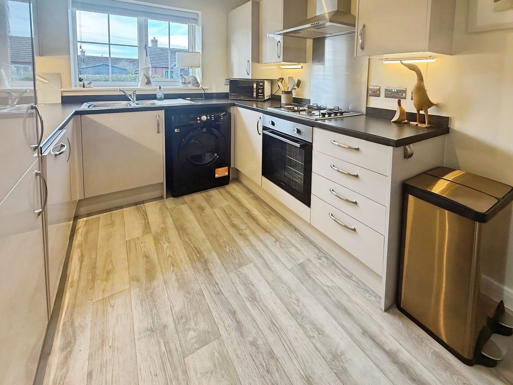 Property photo 3 of 11 Photo #3