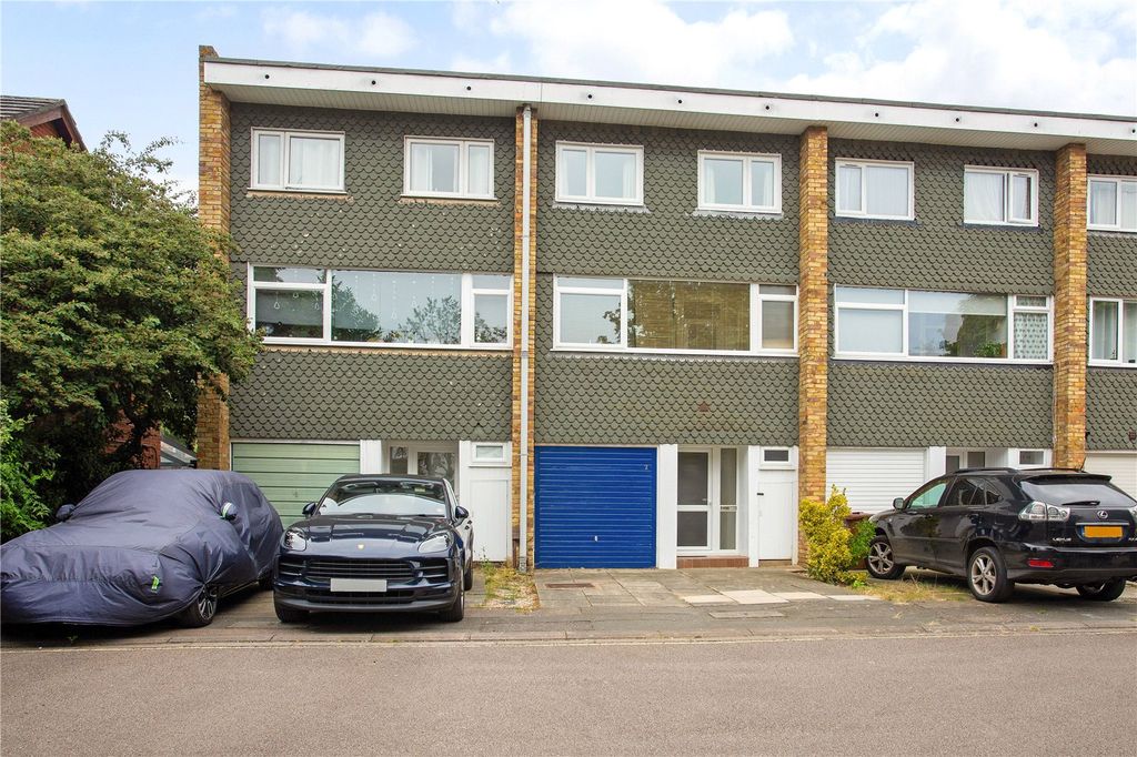 Property photo 1 of 8 Picture No. 15