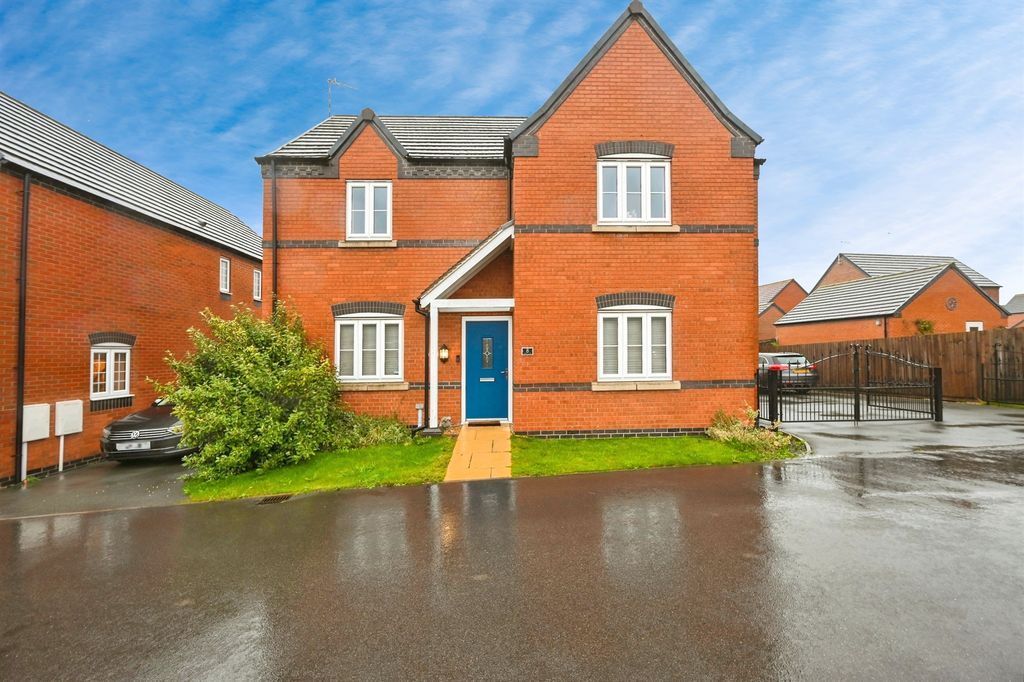 Property photo 1 of 22