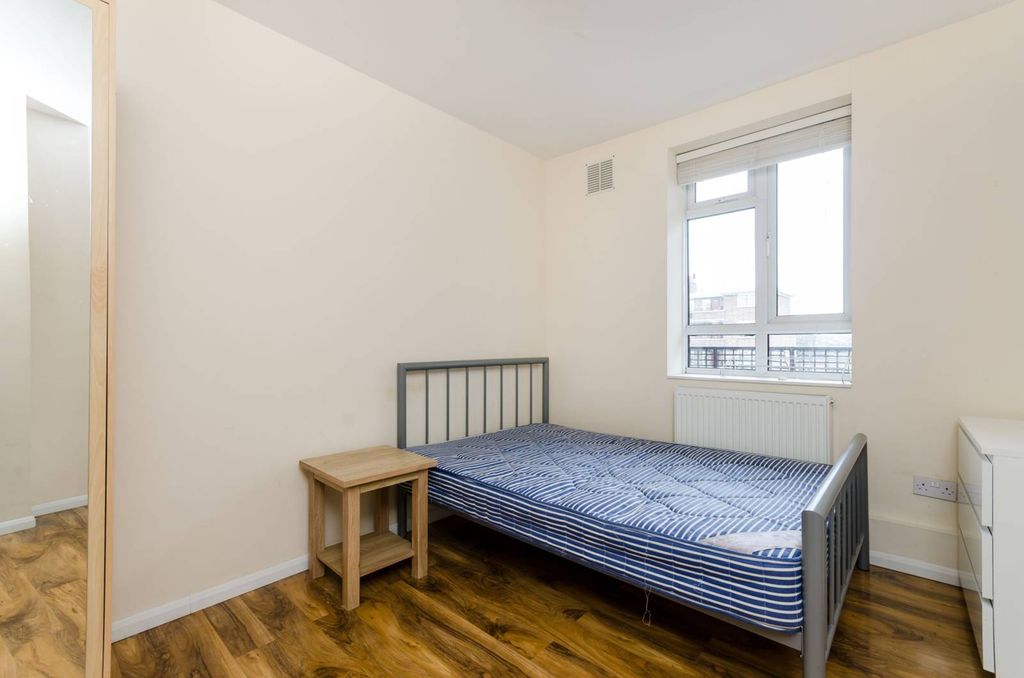 Property photo 3 of 7