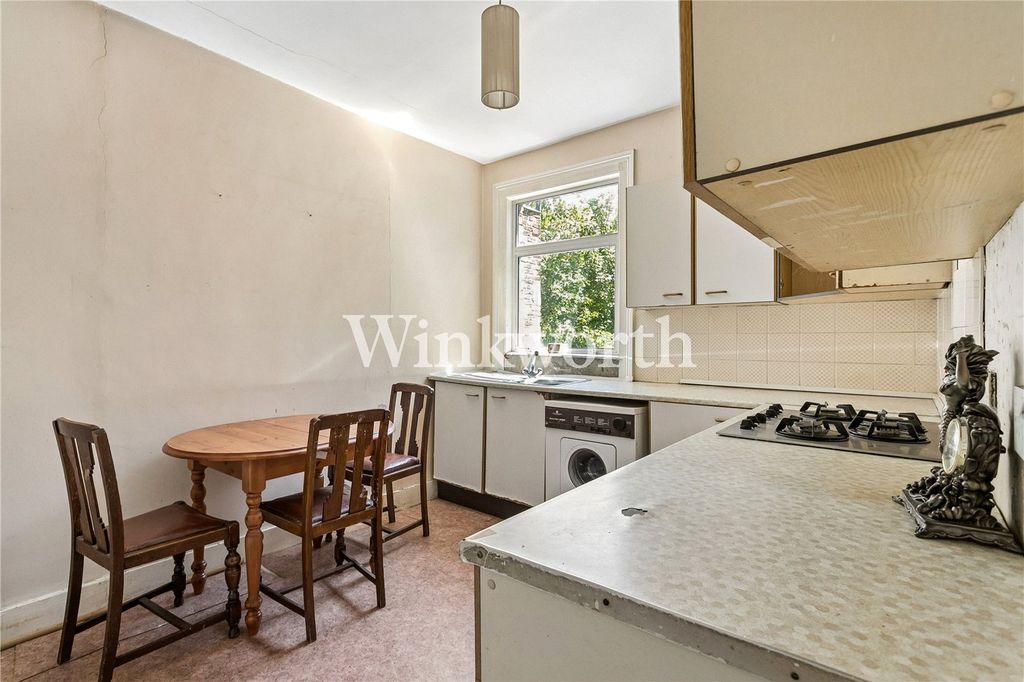 Property photo 3 of 11 Picture No. 05