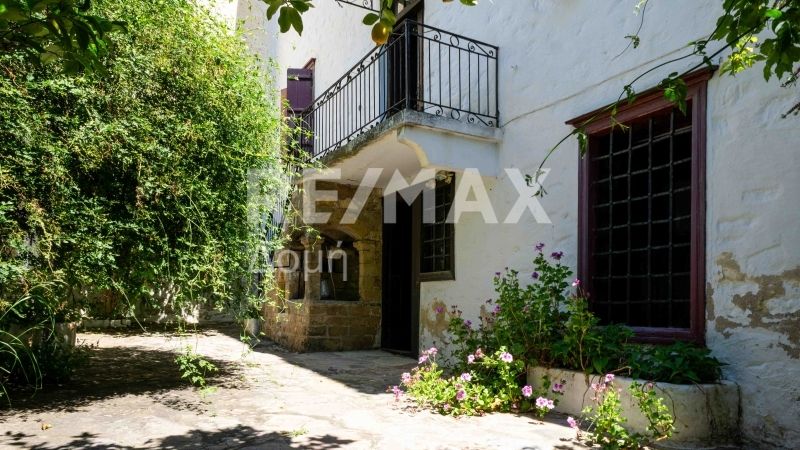 Property photo 1 of 25