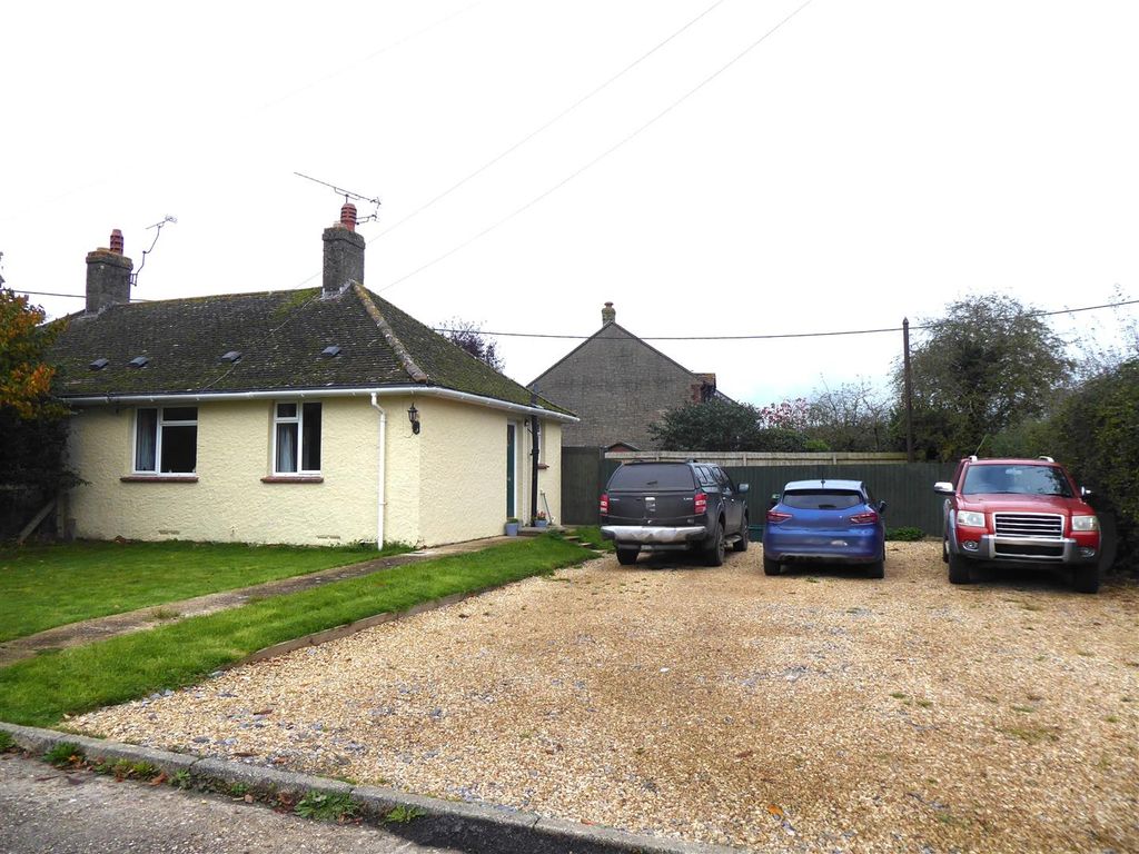Property photo 1 of 12 Parking 2.Jpg
