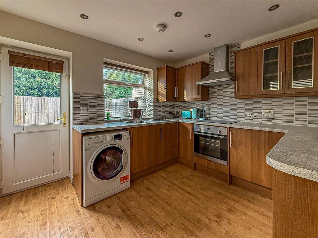 Property photo 3 of 9 Img-2.Jpg