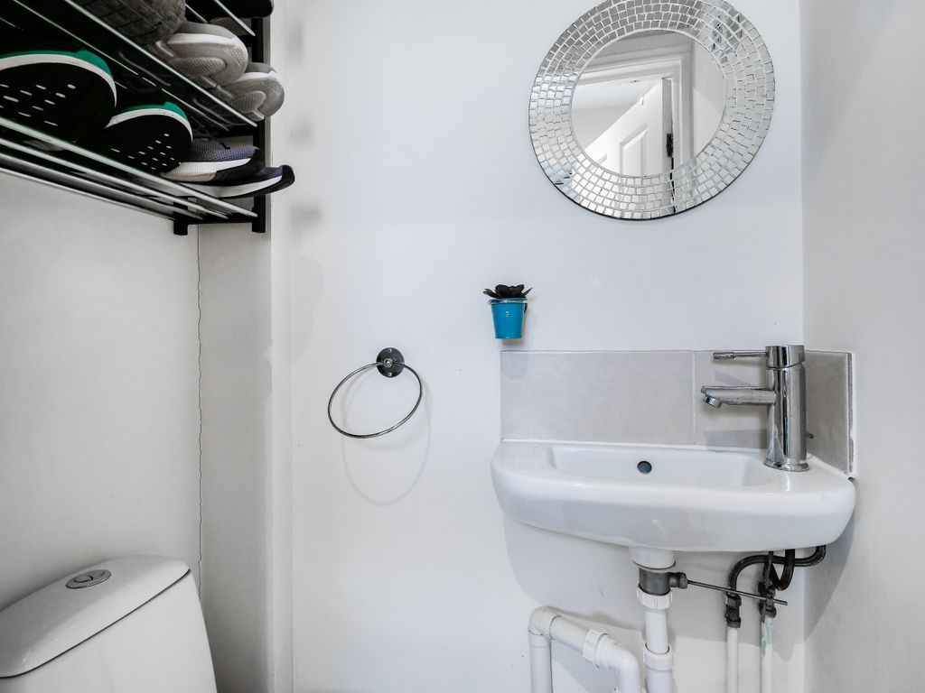 Property photo 3 of 8 0Dba53A3F3B242069d3985Def181Dd19Caa5F73E