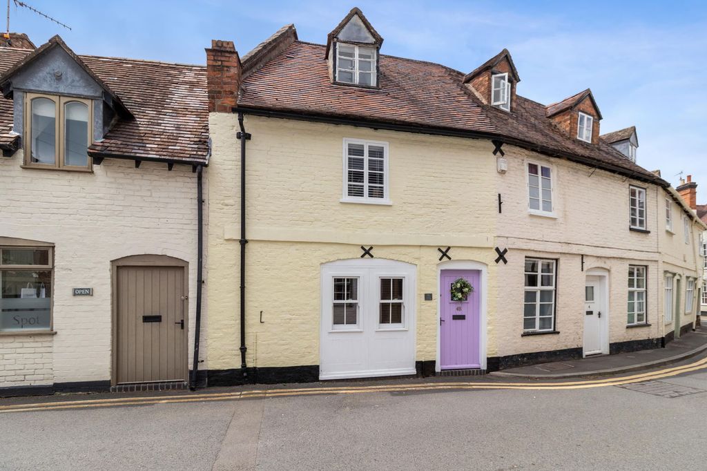 Property photo 1 of 11