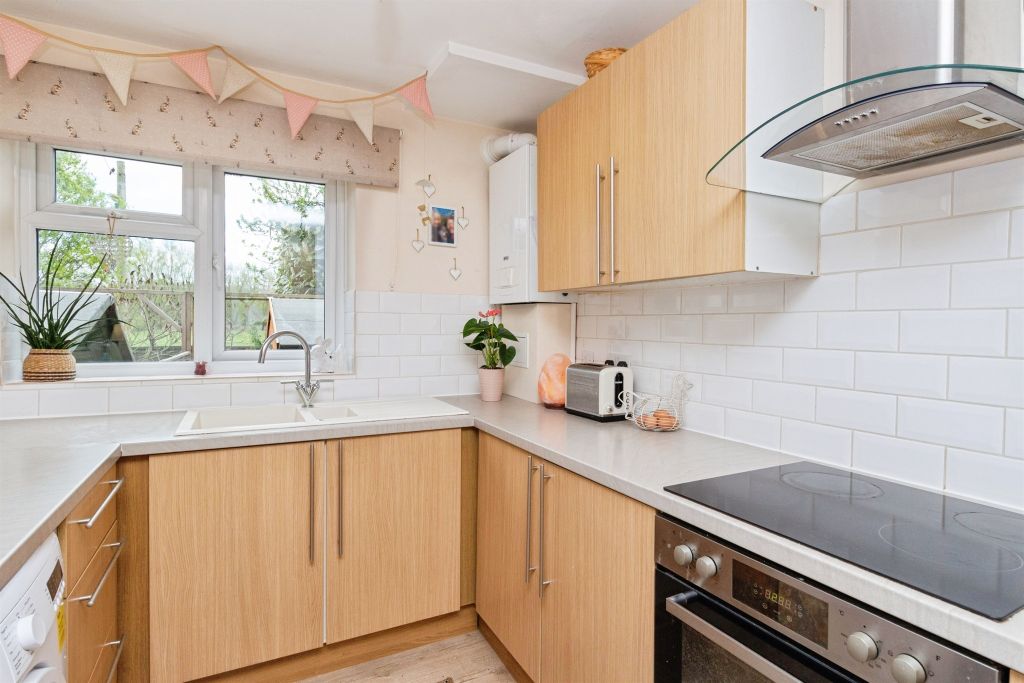 Property photo 3 of 19