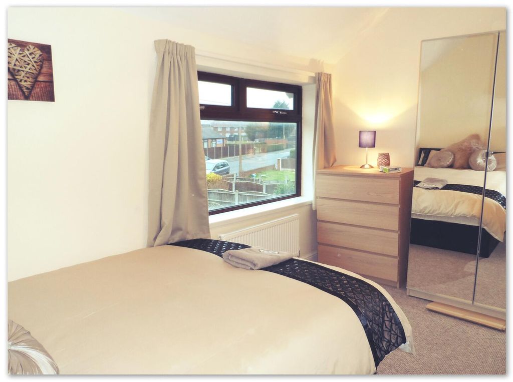 Property photo 3 of 5 Bedroom