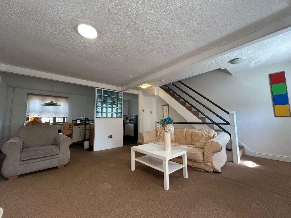 Property photo 2 of 12 Zdjecie Whatsapp 2025-05-02 O 09.29.45_6Ed79Fa8