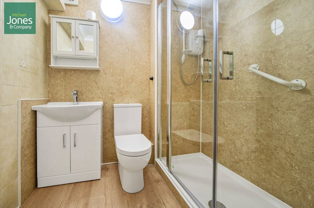Property photo 2 of 12 Shower Room