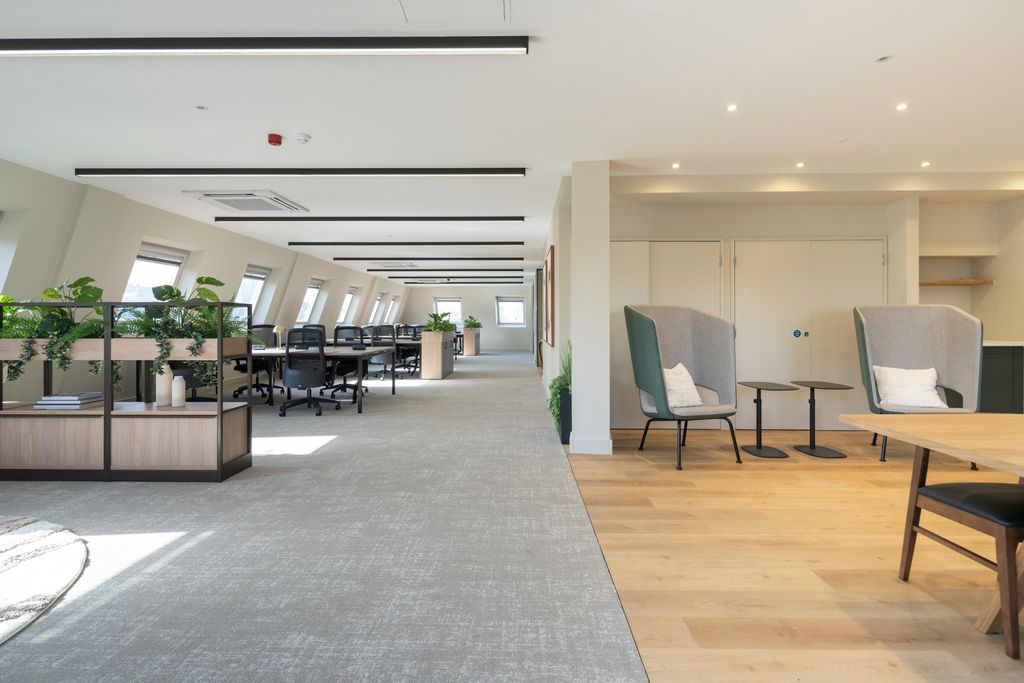 Property photo 2 of 28 5th Floor