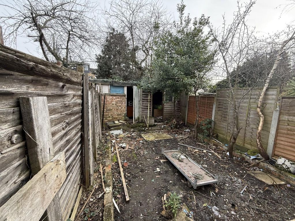 Property photo 3 of 18