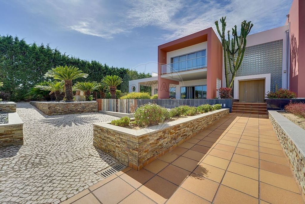 Property photo 1 of 50