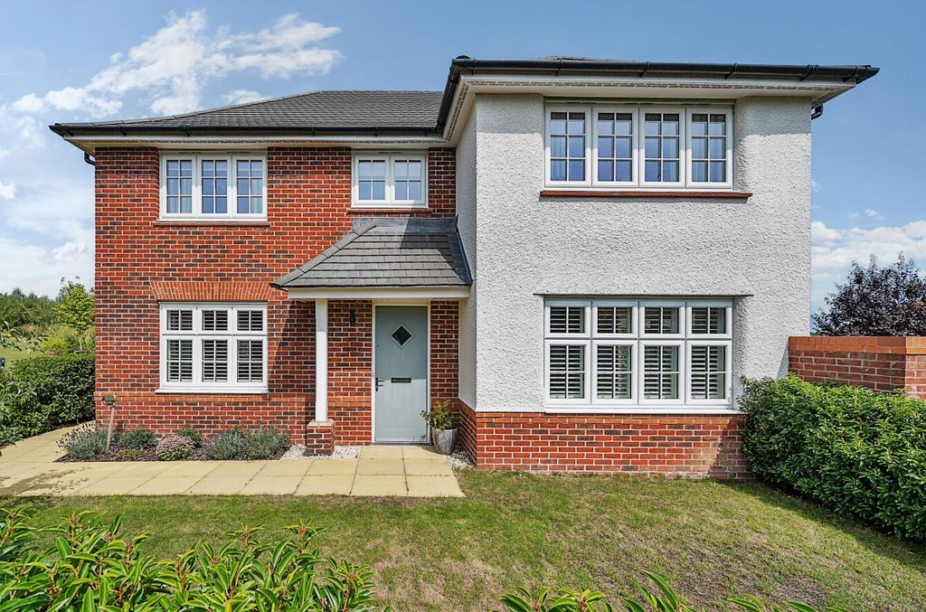 Property photo 1 of 19 1336024-35-68935A...