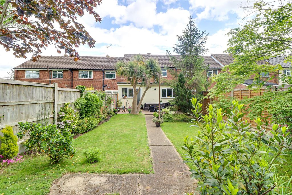 Property photo 2 of 26
