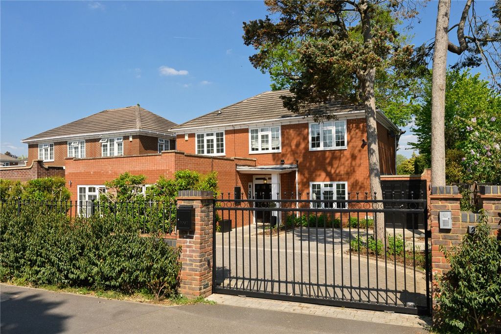 Property photo 1 of 19 Picture No. 04