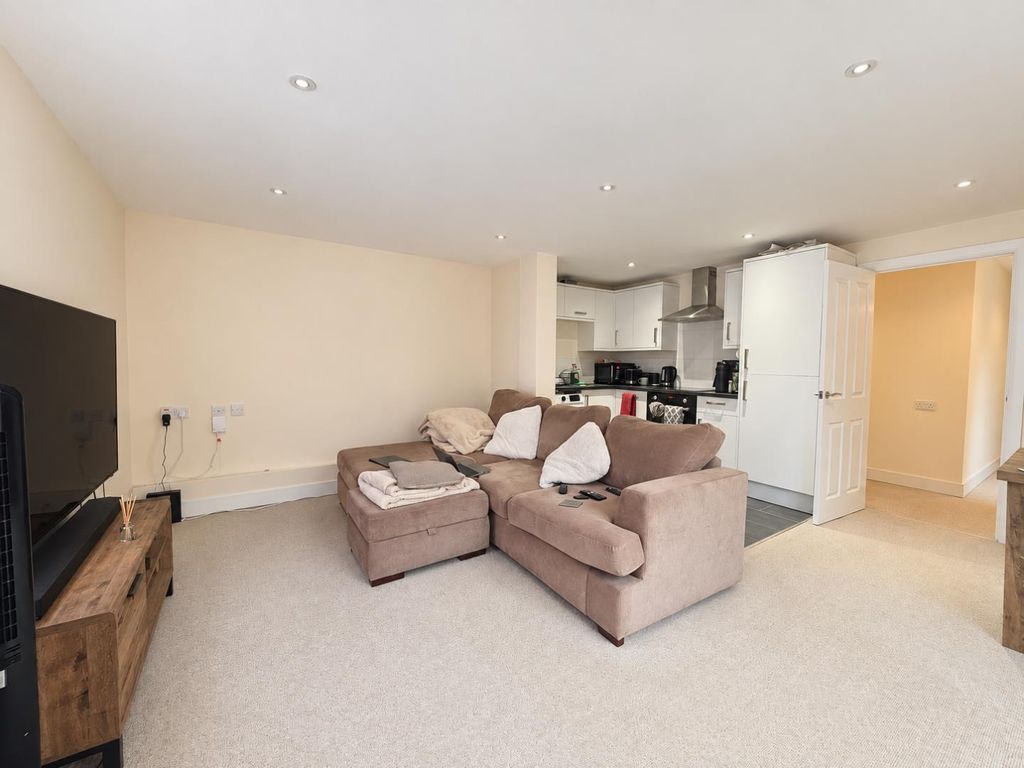 Property photo 2 of 9 3.Png