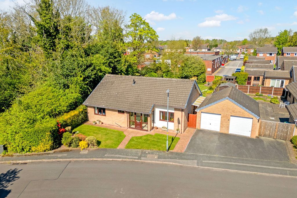 Property photo 1 of 33
