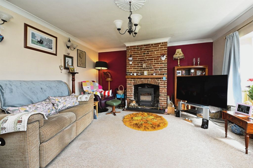 Property photo 3 of 19