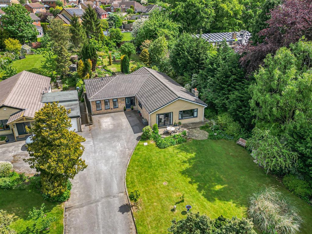 Property photo 3 of 32 49 Water Lane16.Jpg