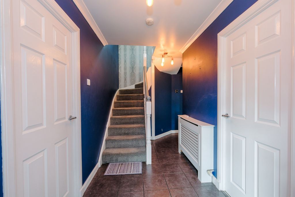 Property photo 3 of 24 Hallway 
