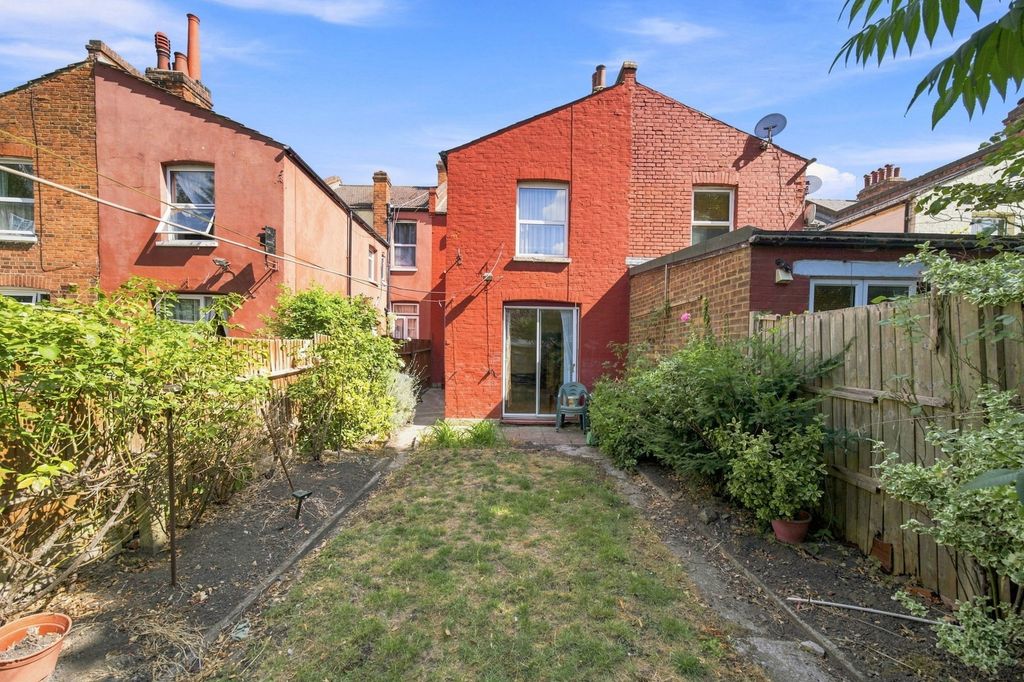 Property photo 2 of 15