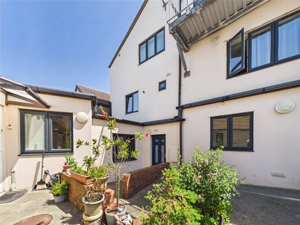 Property photo 1 of 18 Picture No. 19