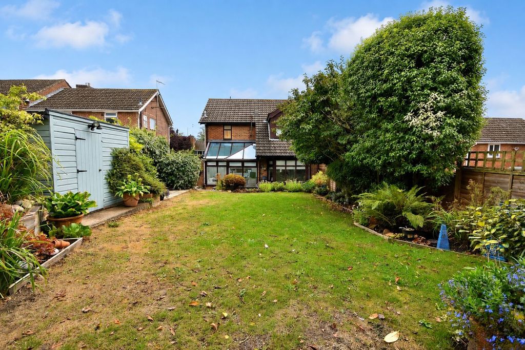Property photo 2 of 25