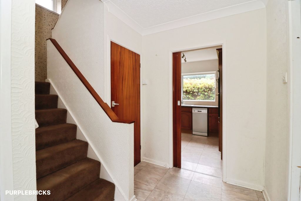 Property photo 2 of 30 Hall