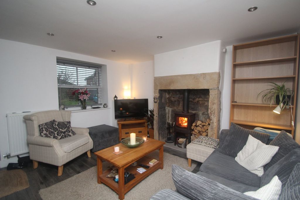 Property photo 2 of 9 Picture No. 13