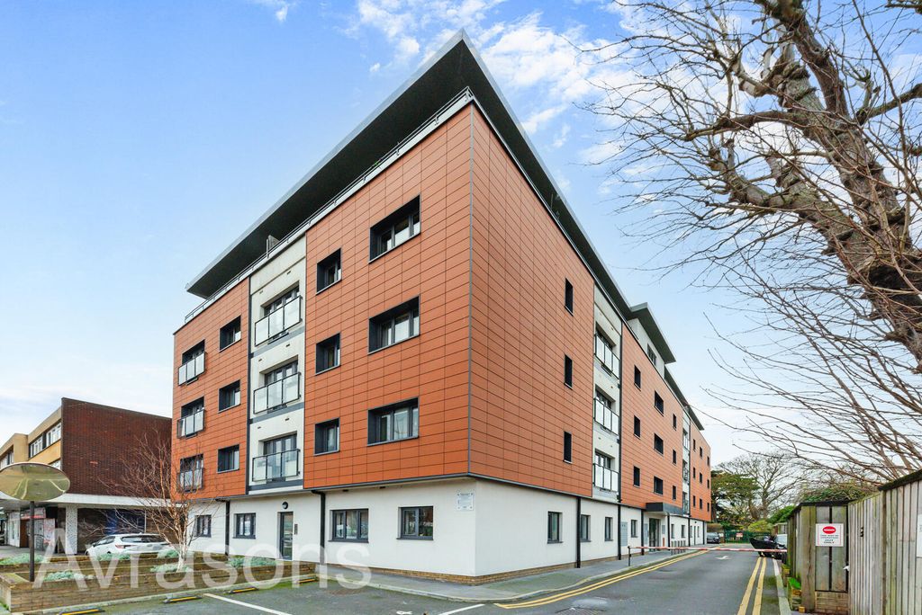 Property photo 1 of 12 Front (Exterior)