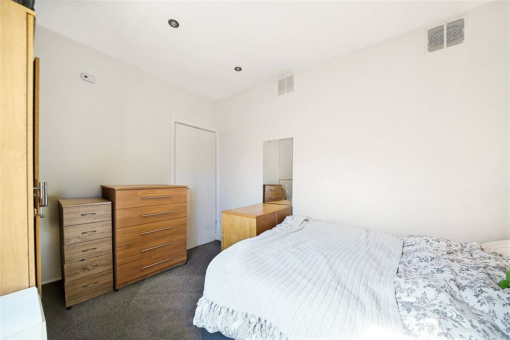 Property photo 2 of 16 Picture No. 37