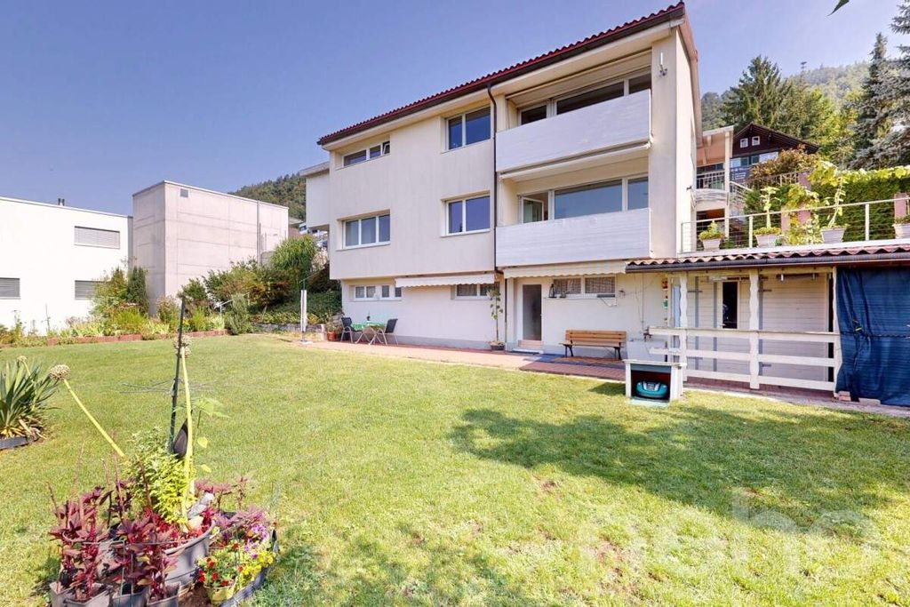 Property photo 3 of 13